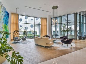 650 NE 32nd St 1004, Miami FL 33137
