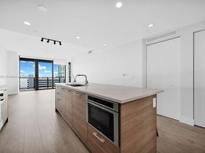 650 NE 32nd St 1004, Miami FL 33137