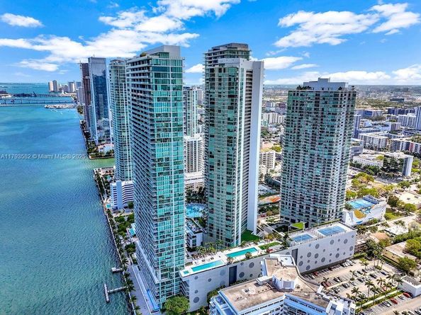 650 NE 32nd St 1004, Miami FL 33137