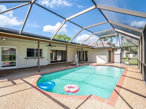 9919 SW 1st Ct, Coral Springs FL 33071