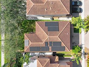 2502 NE 1st St, Homestead FL 33033