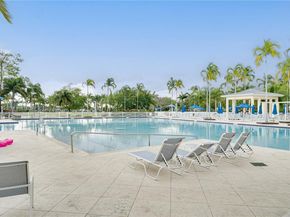 2502 NE 1st St, Homestead FL 33033