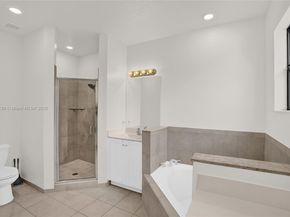 2502 NE 1st St, Homestead FL 33033