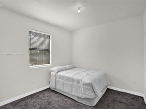 2502 NE 1st St, Homestead FL 33033