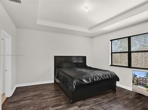 2502 NE 1st St, Homestead FL 33033