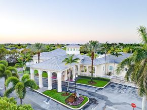 2502 NE 1st St, Homestead FL 33033