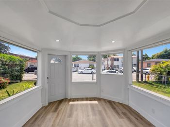 920 SW 8th Ct
