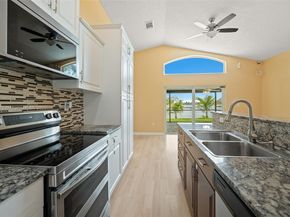 18506 NW 24th Pl, Pembroke Pines FL 33029