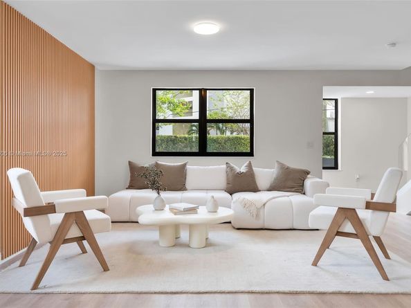 7996 Crespi Blvd 4, Miami Beach FL 33141