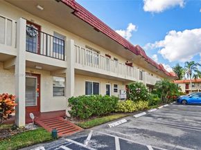 19 Abbey Ln 104, Delray Beach FL 33446