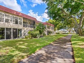 19 Abbey Ln 104, Delray Beach FL 33446
