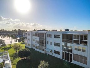 2223 Park Ln 207, Hollywood FL 33021