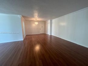 920 NE 199th St 4S, Miami FL 33179