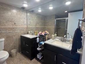 920 NE 199th St 4S, Miami FL 33179