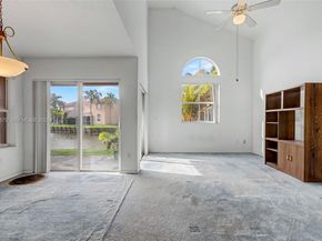 1550 N Trafalgar Cir, Hollywood FL 33020