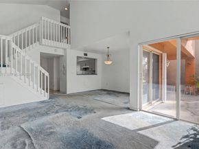 1550 N Trafalgar Cir, Hollywood FL 33020