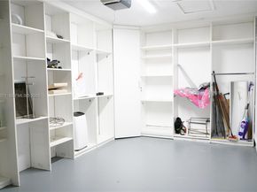 5141 NW 101st Pl, Doral FL 33178