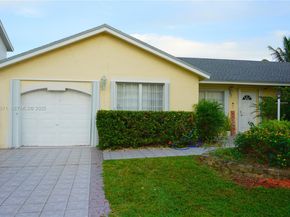 5141 NW 101st Pl, Doral FL 33178