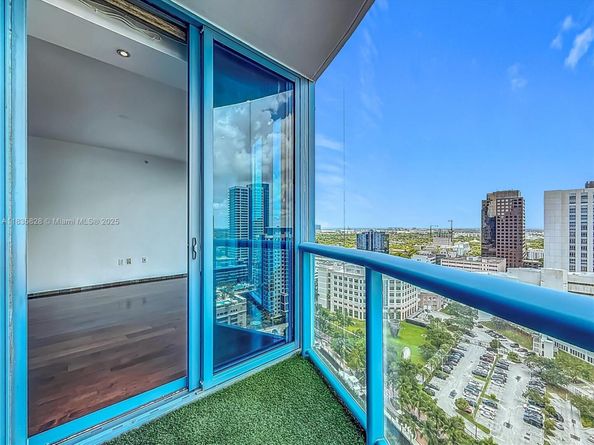 333 Las Olas Way 2501, Fort Lauderdale FL 33301