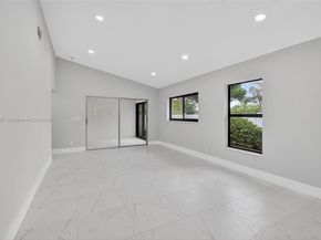 8067 Summerbreeze Ln, Boca Raton FL 33496