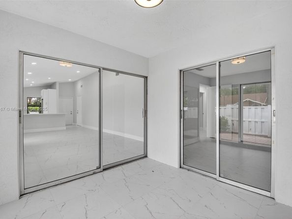 8067 Summerbreeze Ln, Boca Raton FL 33496