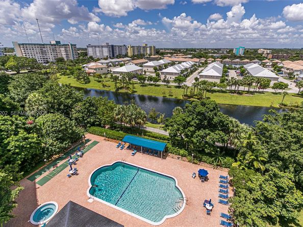 4001 Hillcrest Dr 609, Hollywood FL 33021