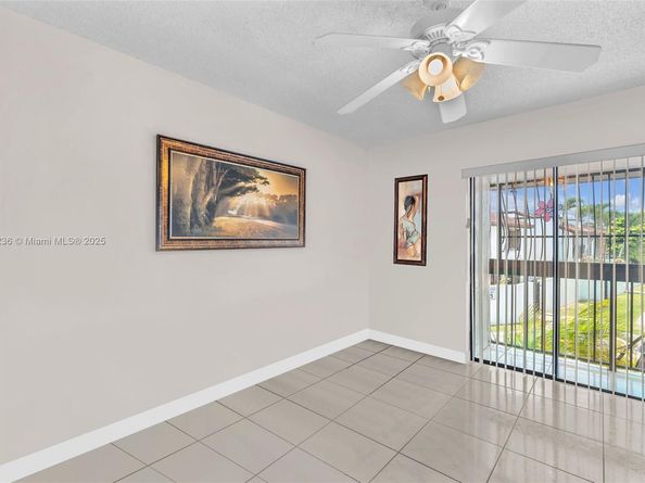 1321 SW 124th Ct 18A, Miami FL 33184
