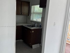 9041 Sunrise Lakes Blvd 303, Sunrise FL 33322