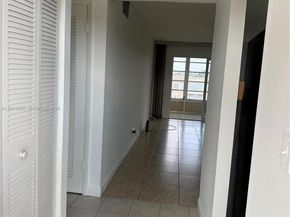 9041 Sunrise Lakes Blvd 303, Sunrise FL 33322