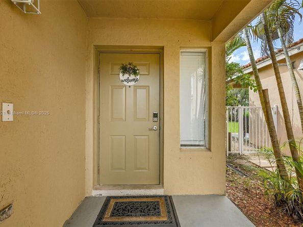 1347 Plumosa Way, Weston FL 33327