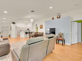 1347 Plumosa Way, Weston FL 33327
