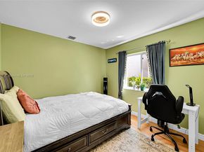 1347 Plumosa Way, Weston FL 33327