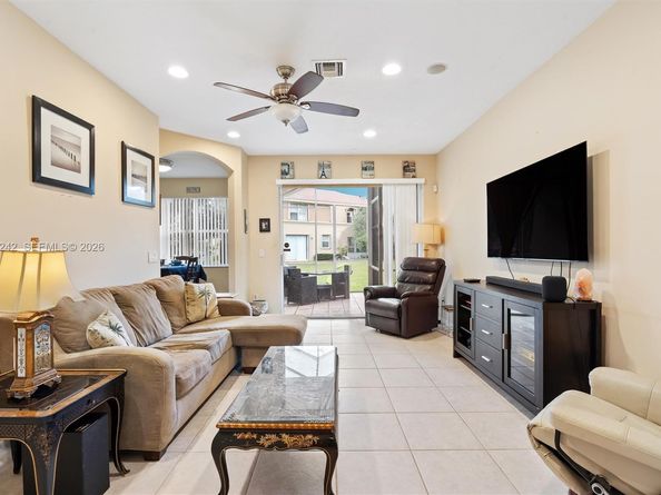 202 River Bluff Ln, Royal Palm Beach FL 33411