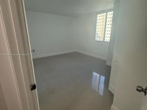 850 N Miami Ave W905, Miami FL 33136