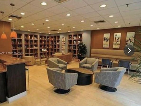 850 N Miami Ave W905, Miami FL 33136