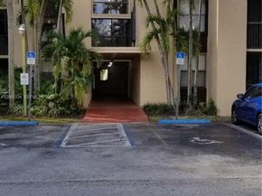 14201 N Kendall Dr 212D, Miami FL 33186