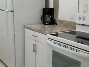 14201 N Kendall Dr 212D, Miami FL 33186
