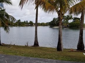14201 N Kendall Dr 212D, Miami FL 33186