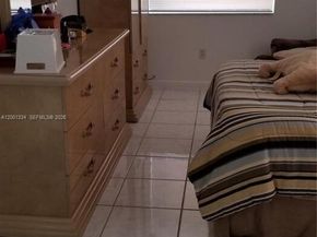 14201 N Kendall Dr 212D, Miami FL 33186