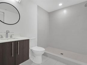 7751 NW 107th Ave 518, Doral FL 33178