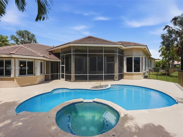 2488 Provence Cir, Weston FL 33327