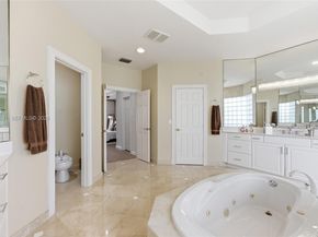 2488 Provence Cir, Weston FL 33327