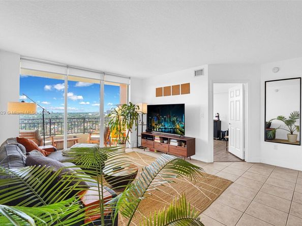 3232 SW 22nd Ter 1703, Miami FL 33145