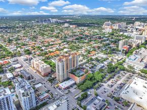3232 SW 22nd Ter 1703, Miami FL 33145