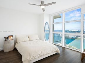 50 Biscayne Blvd 3904, Miami FL 33132