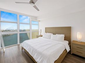 50 Biscayne Blvd 3904, Miami FL 33132