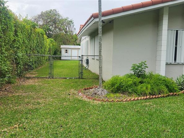 20020 Bel Aire Dr, Cutler Bay FL 33189