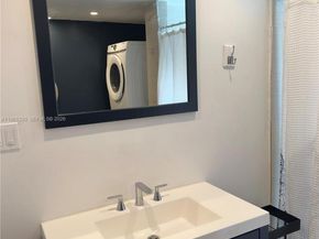 265 NE 151st St, Miami FL 33162