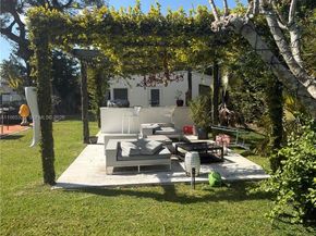 265 NE 151st St, Miami FL 33162