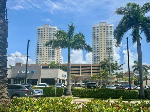 1745 E Hallandale Beach Blvd 501W, Hallandale Beach FL 33009